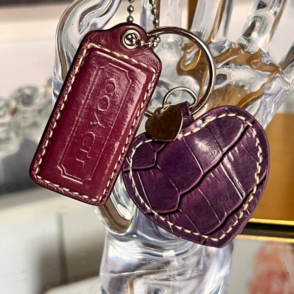 Coach purple Leather Tag Keychain with unbranded Purple Heart